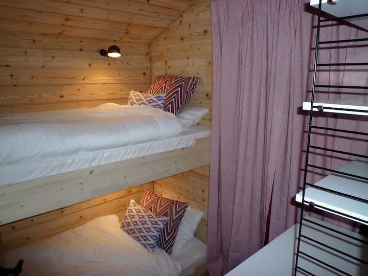 Მესამე საძინებელი...