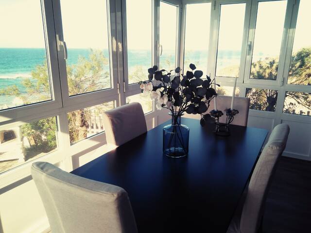 BEACH HOUSE CATEDRALES