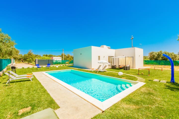 Villa Eufriama -piscina – 3 camere – 2 bagni