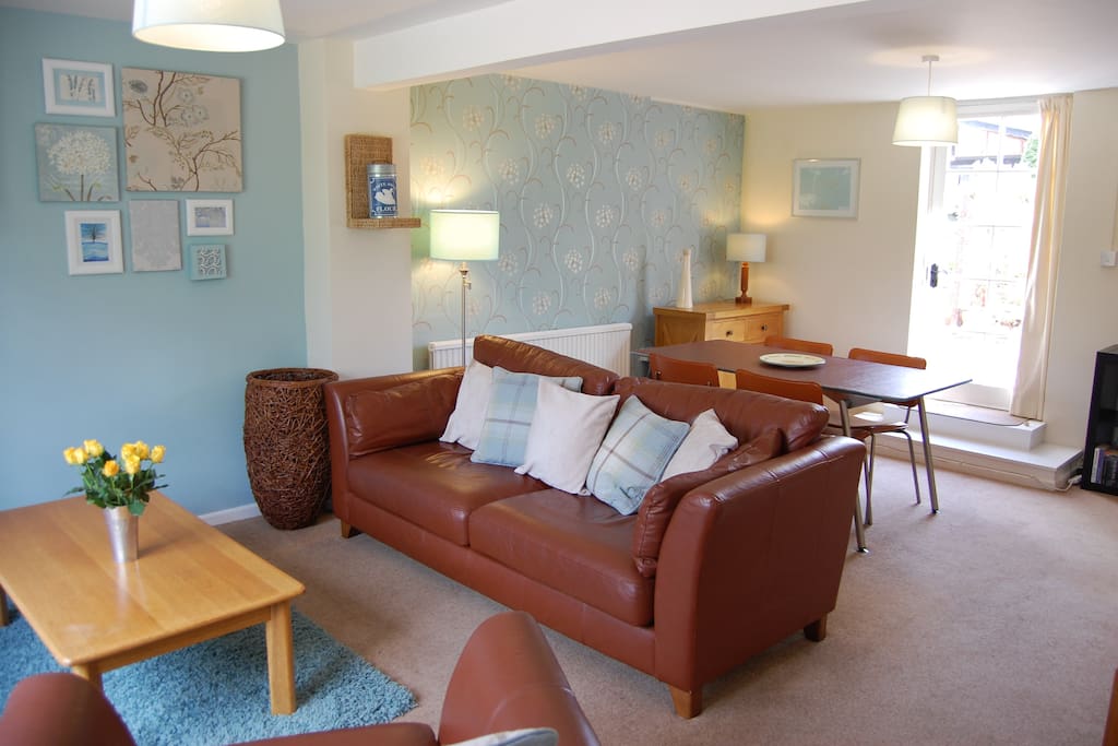spacious lounge diner with dual aspect
