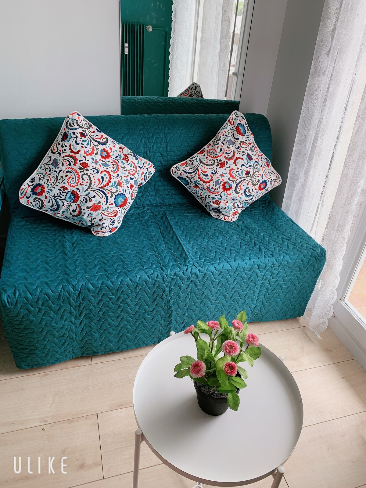 Airbnb performant: Studio balcon-Parking-Metro à Créteil