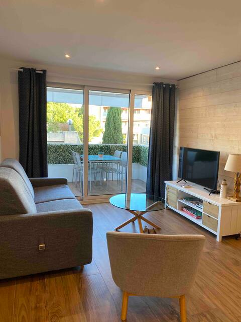 Airbnb performant: Flat with parking Happy holidays in Cassis à Cassis