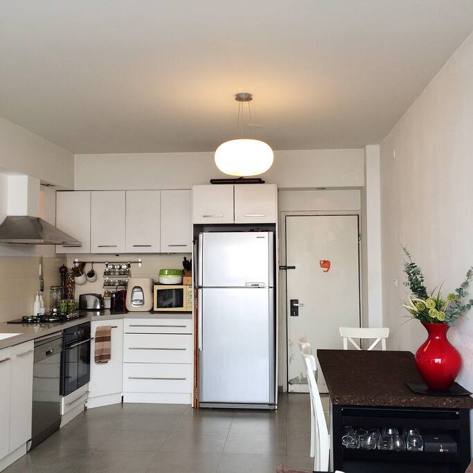 a full equipped kitchen