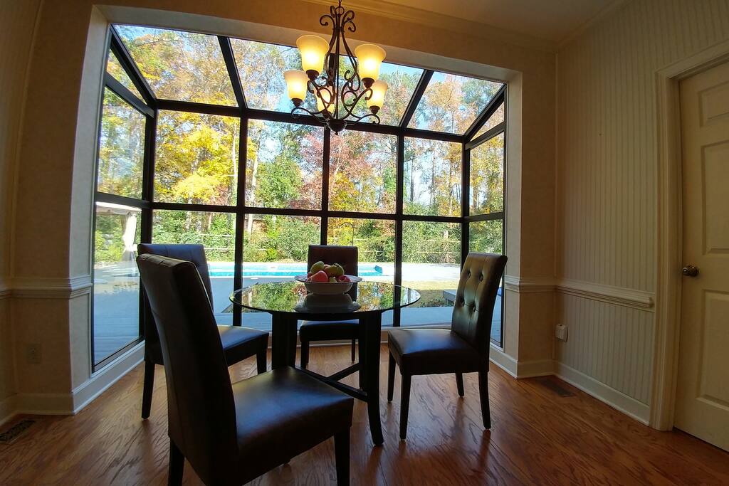 Breakfast nook