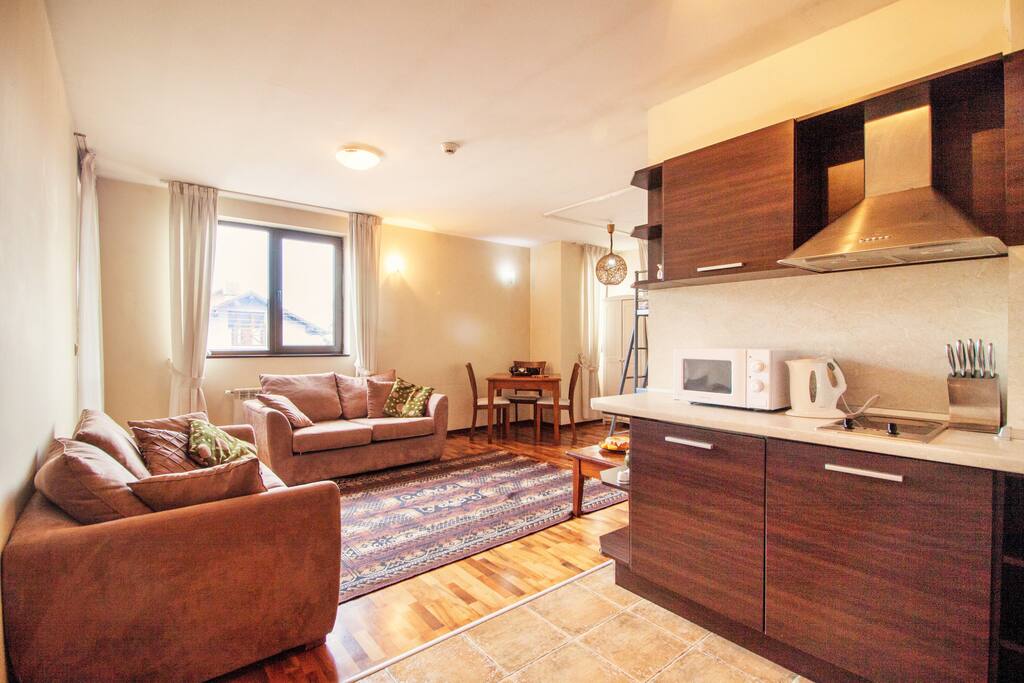 Lounge and dining area