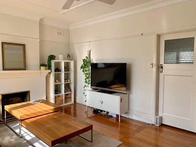 Long term stays – 3 bedrooms, close to Monash Uni gallery image 4