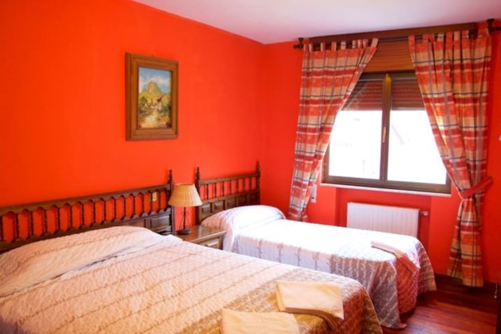 Habitación Naranja