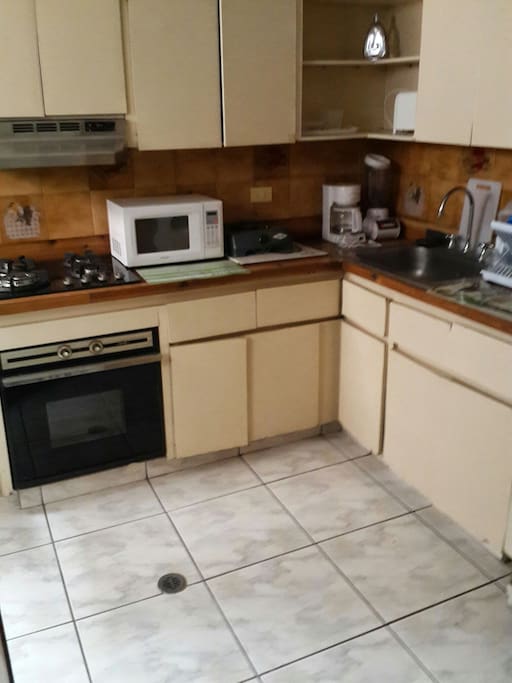Cocina con todo lo necesario