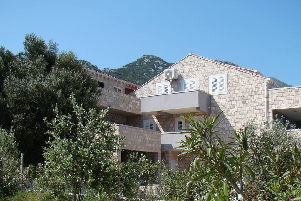 Side Sea view terrace