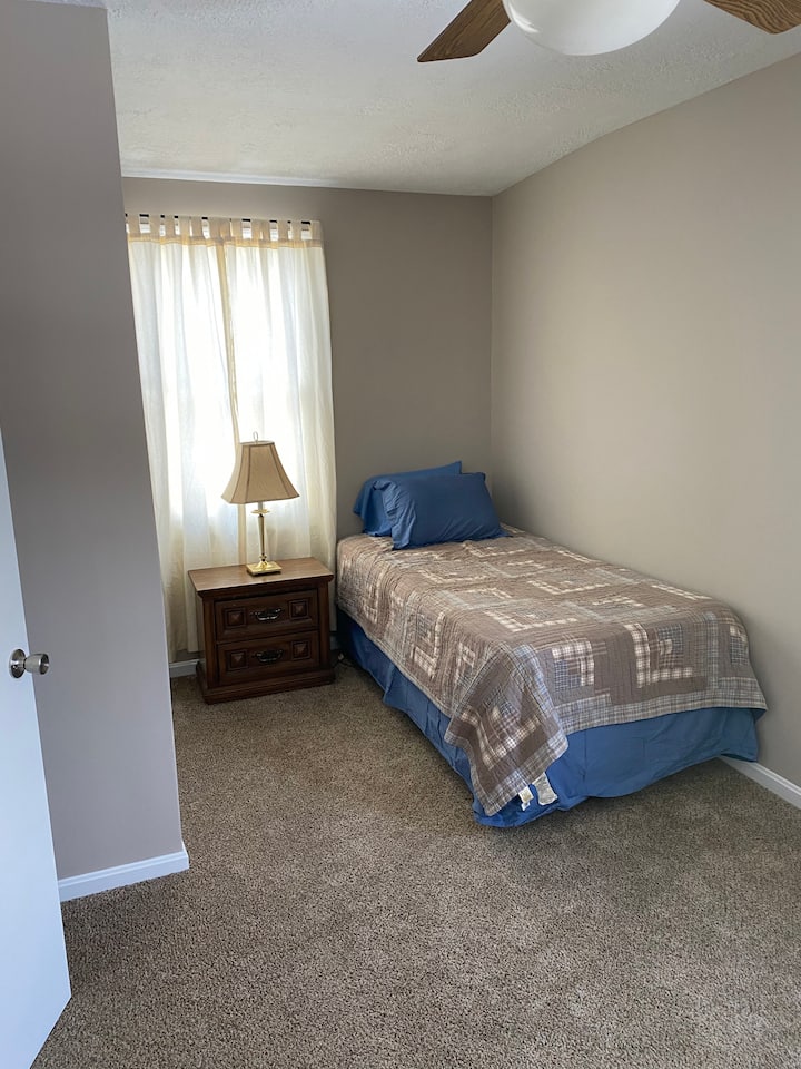 Chumba cha kulala cha ghorofa ya pili