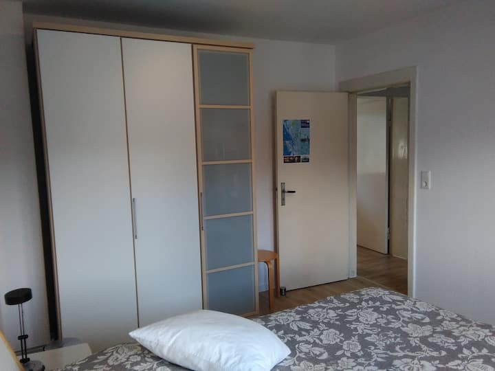 Bright single or double room