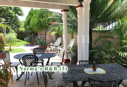 NORMA'S B&B (Apartment for Rent in Varadero)