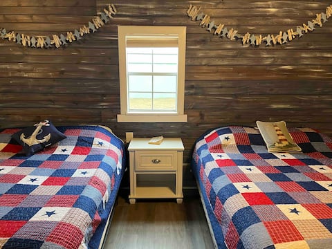 Fisherman Cabin @ Set in Stone Park