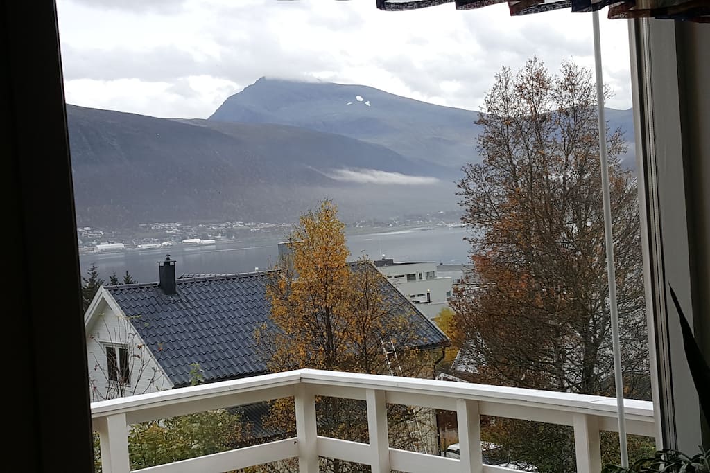 View towards Tromsdalstinden 1238 m