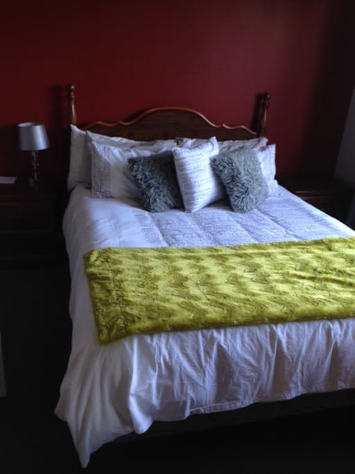Queen Bedroom #2