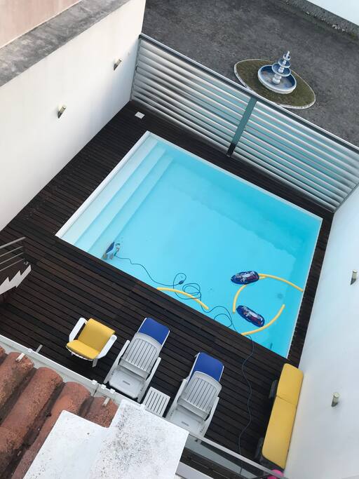 Vista piscina quarto 2