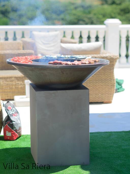 The incredible out door teppanyaki hot plate.