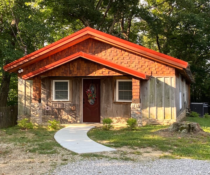 Top 14 PetFriendly Cabins Near Mammoth Cave, Kentucky Updated 2024