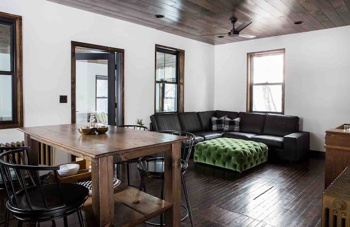Sauna, Private Chef, & Walk To Village - Adirondack Mountains