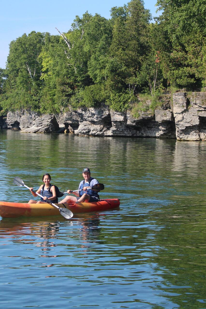 Cave Point Kayak Tour Airbnb