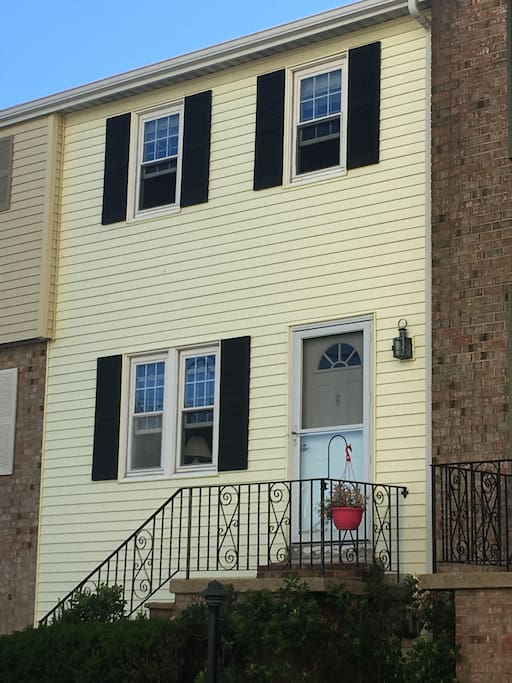 front of townhouse condo
