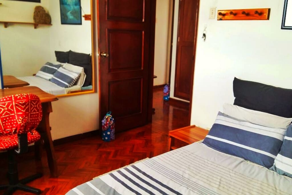 The room 1