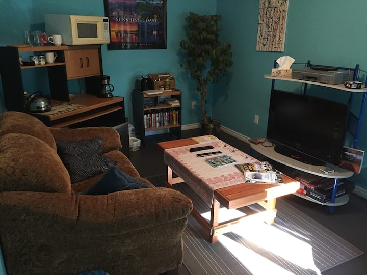 Island Vista Retreat - Sechelt