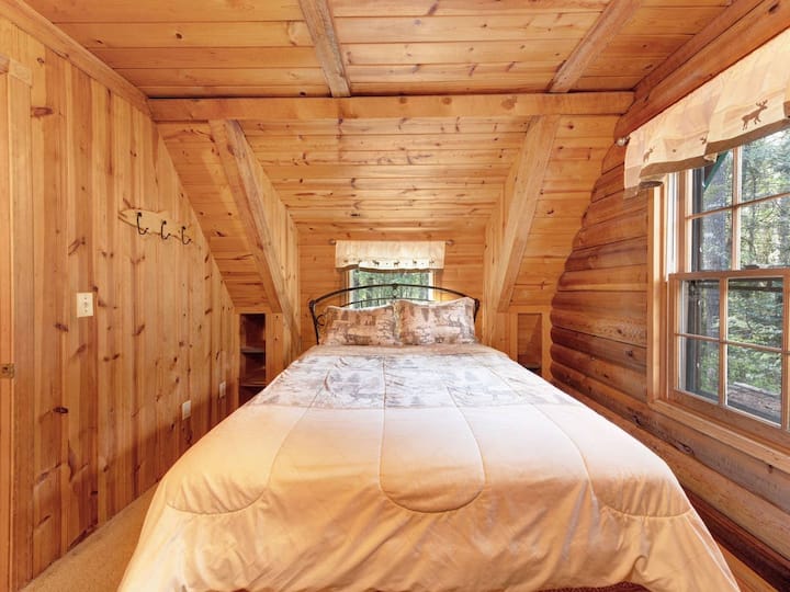 ห้องนอนเตียงควีนไซส์