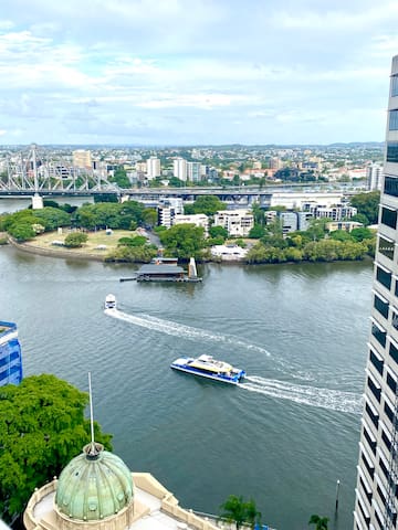 River View on Queen gallery image 2