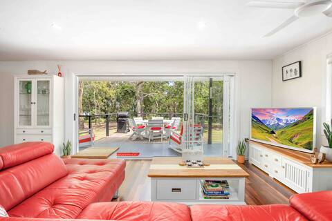 Villa Beachside - Beachfront and Pet Friendly