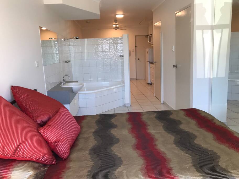 Spa bath and shower