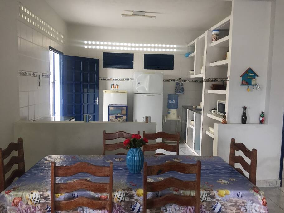 SALA COM COZINHA AMERICANA