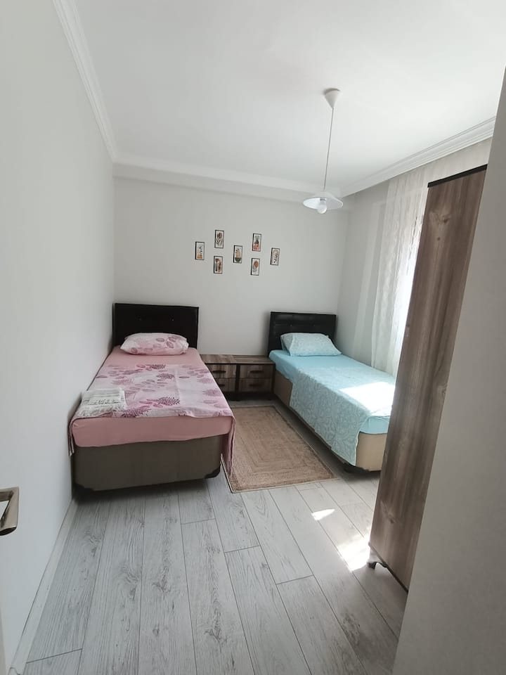 საძინებელი 1
