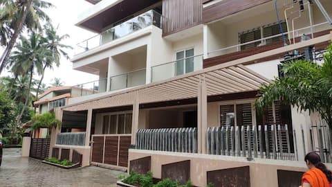 Vibrant 3BHK house only for families
