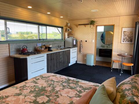 Off grid private retreat!