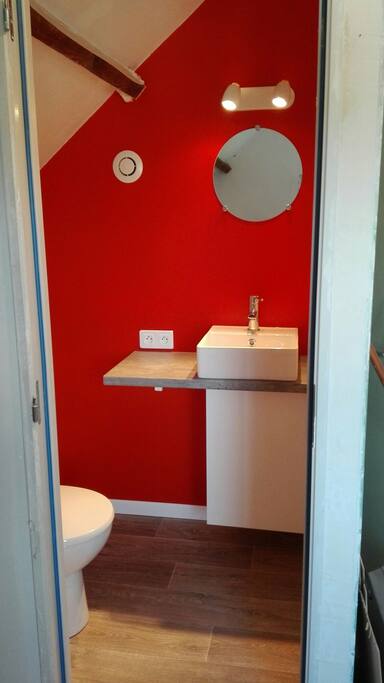 Cabinet de toilette : lavabo