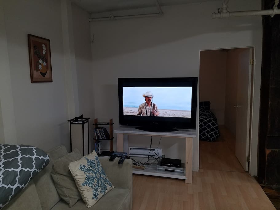 Big TV with Netflix & Movies