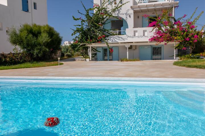 Seaside Villa Hrisa gallery image 3