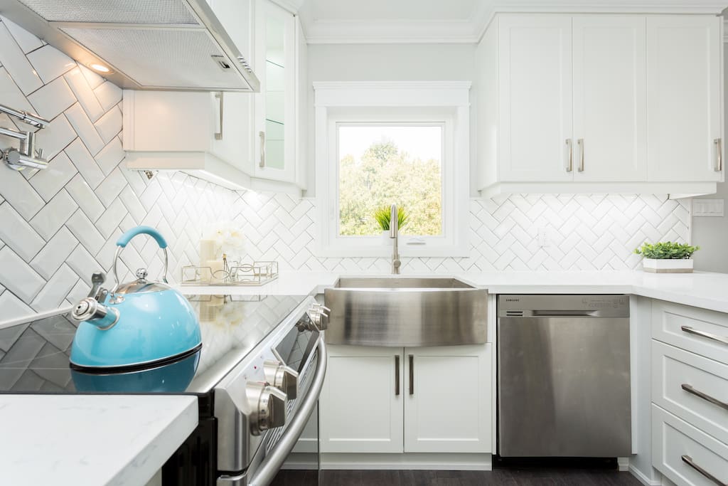 Full Kitchen