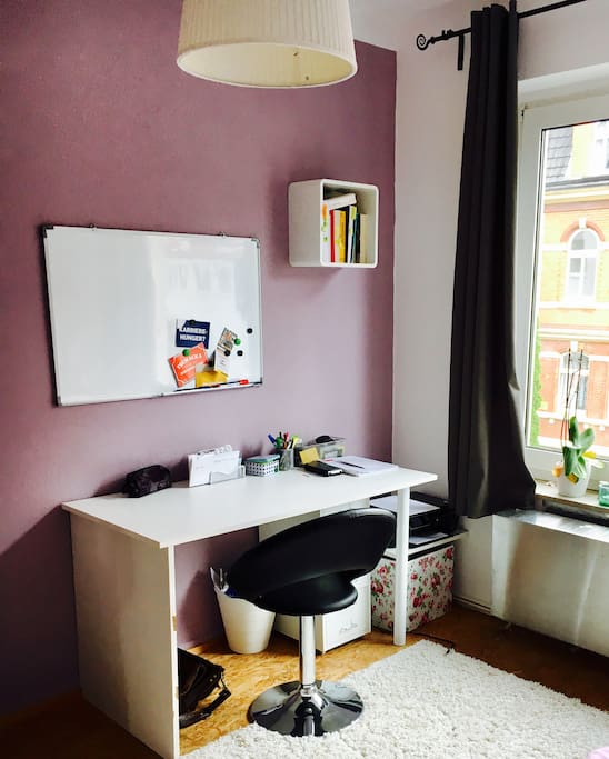 Arbeitsbereich im Zimmer