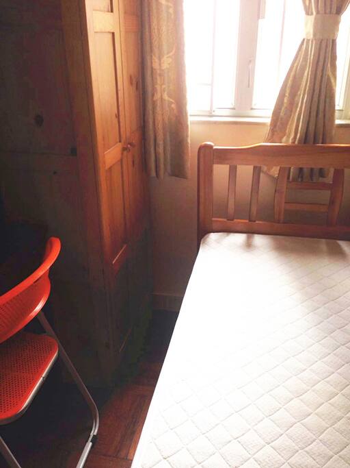 ROOM1