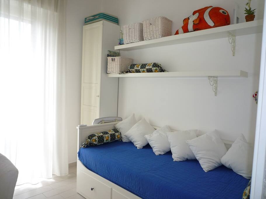 Cameretta con letto singolo/matrimoniale