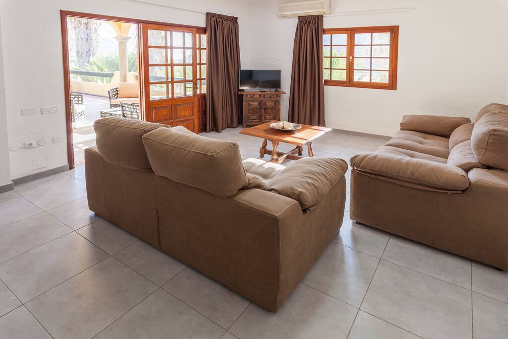 Living and dining room with kitchenette