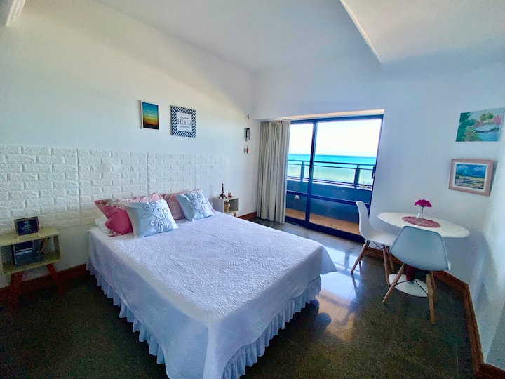 Foto do anúncio de Quarto frente mar praia do futuro, no melhor local em Praia do Futuro, Fortaleza