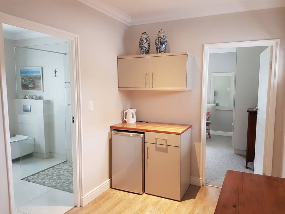 Kitchenette - kettle, fridge and microwave