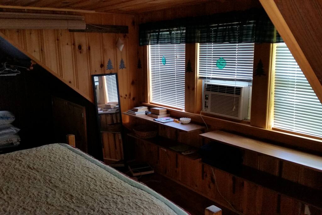 King Sized Bed / Air Conditioning