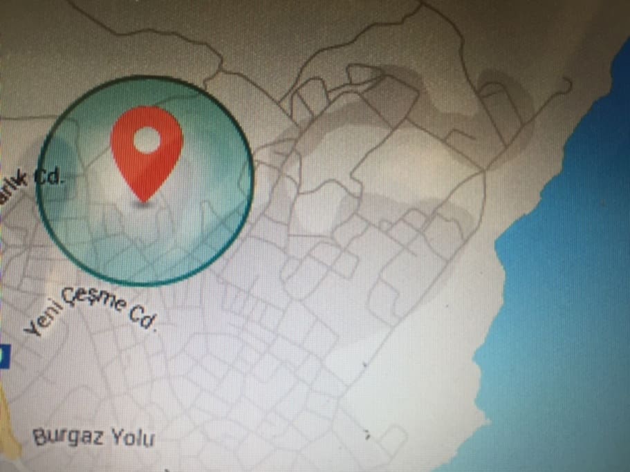 walking distance 20min, by bike 5min., by bus 3min.
1 or 2 bike renting is available.