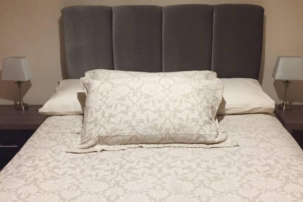 Double bedroom+on suite shower