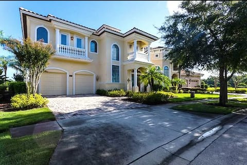 Luxury Reunion Resort Home with Stunning Views