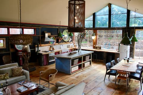 Cedar Rise Farm 'Hanging Rock House'